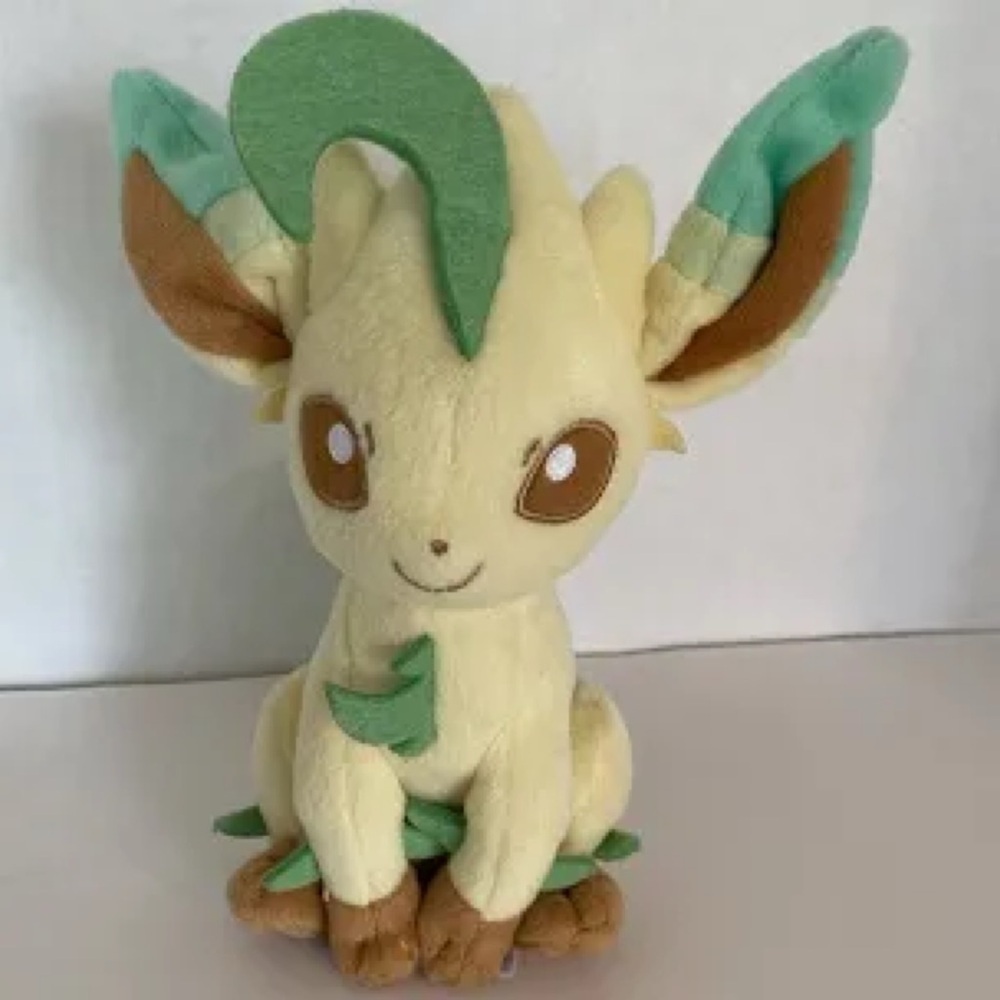 Pokémon Takara Tomy 2016 Leafeon Grass Type Eevee Evolution 8” Toy Plush